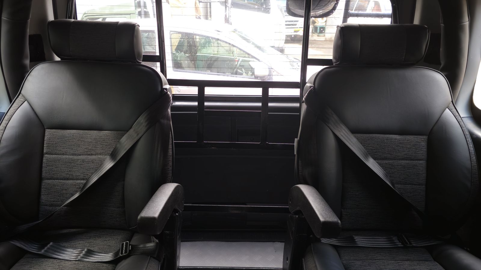 VIP captain interior in a Toyota Hiace conversion
